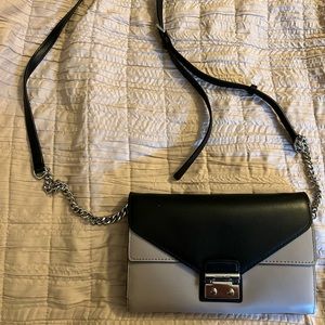 Michaels Kors cross body